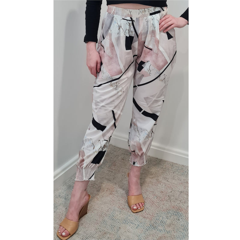 Applaud Print Pant in Pastel Abstract